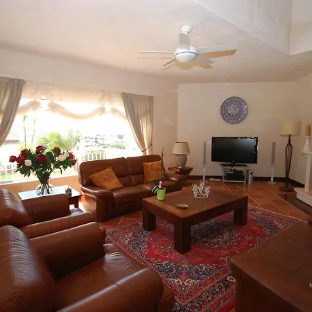 Lavish With Private Swimming Pool Villa Sesmarias