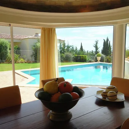 Villa Lavish With Private Swimming Pool *