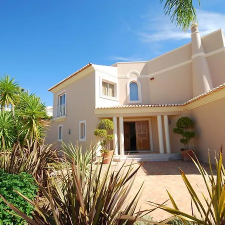 Villa Lavish With Private Swimming Pool Sesmarias